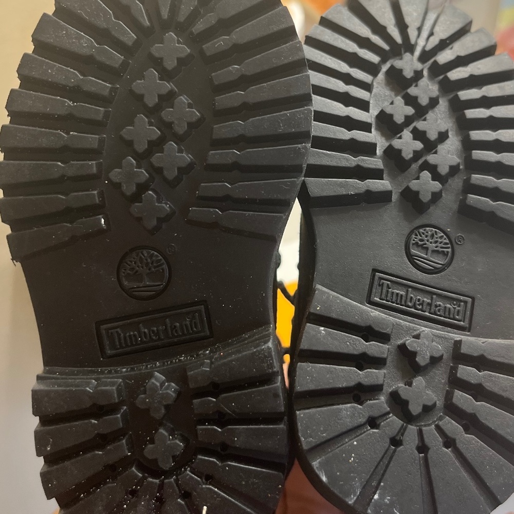 Baby black Timberland Boots - Picture 4 of 4